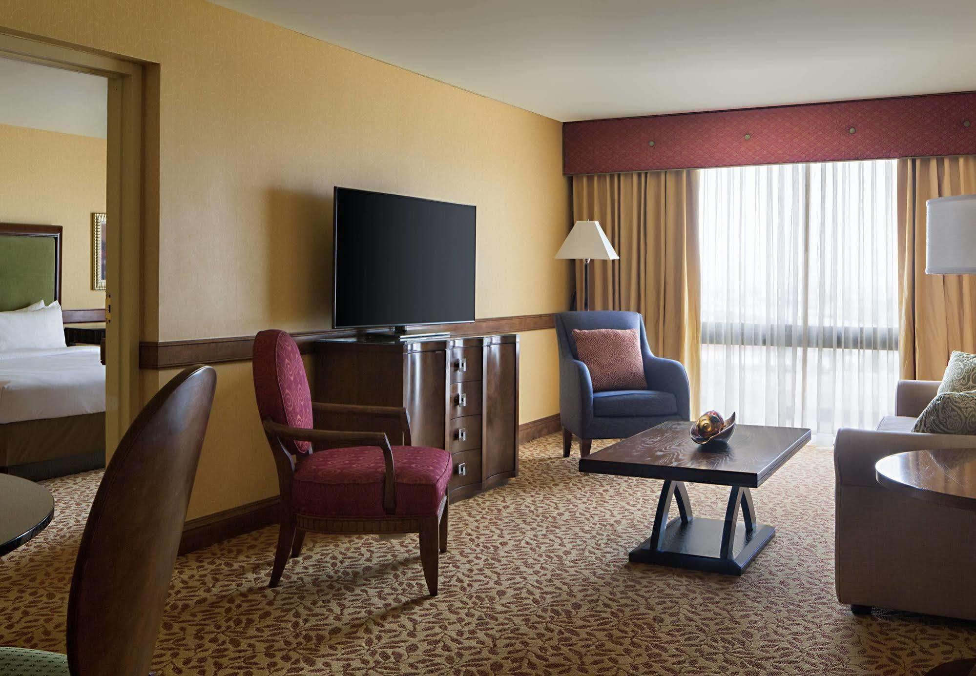 Houston Marriott South At Hobby Airport Hotel Екстериор снимка